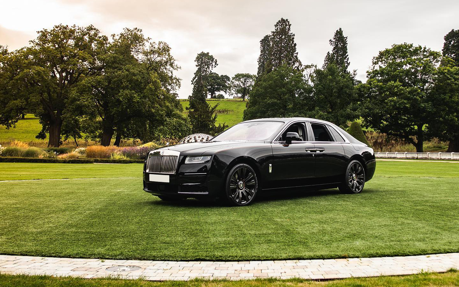 Rolls Royce New Car Header Image