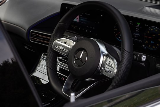 A Guide to Mercedes-Benz Dashboard Symbols